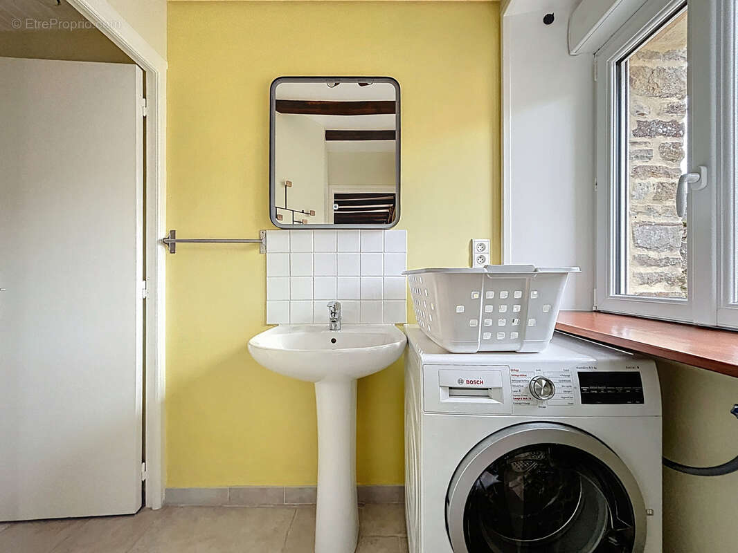 Maison à SAINT-MAURICE-EN-COTENTIN