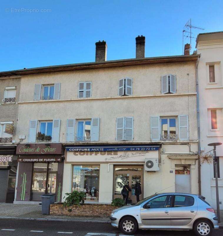 Appartement à SATHONAY-CAMP