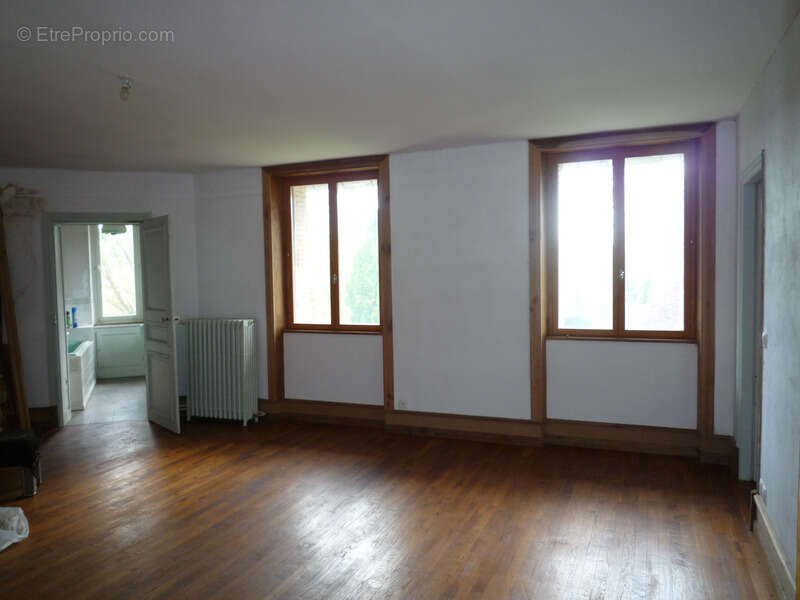 Maison à JAULGONNE