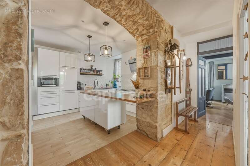 Appartement à vendre 4 pièces GEX (01) - photo 2