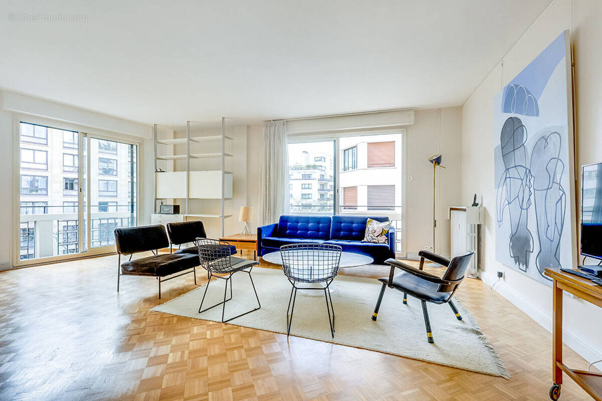 Appartement 4 pièces 171 m² · à Paris-16e · 171 m² · 2 090 000 €