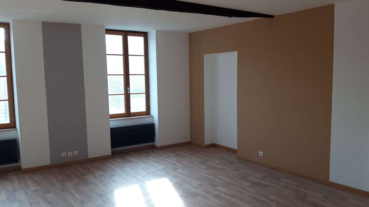 Appartement à VILLEFRANCHE-DE-ROUERGUE