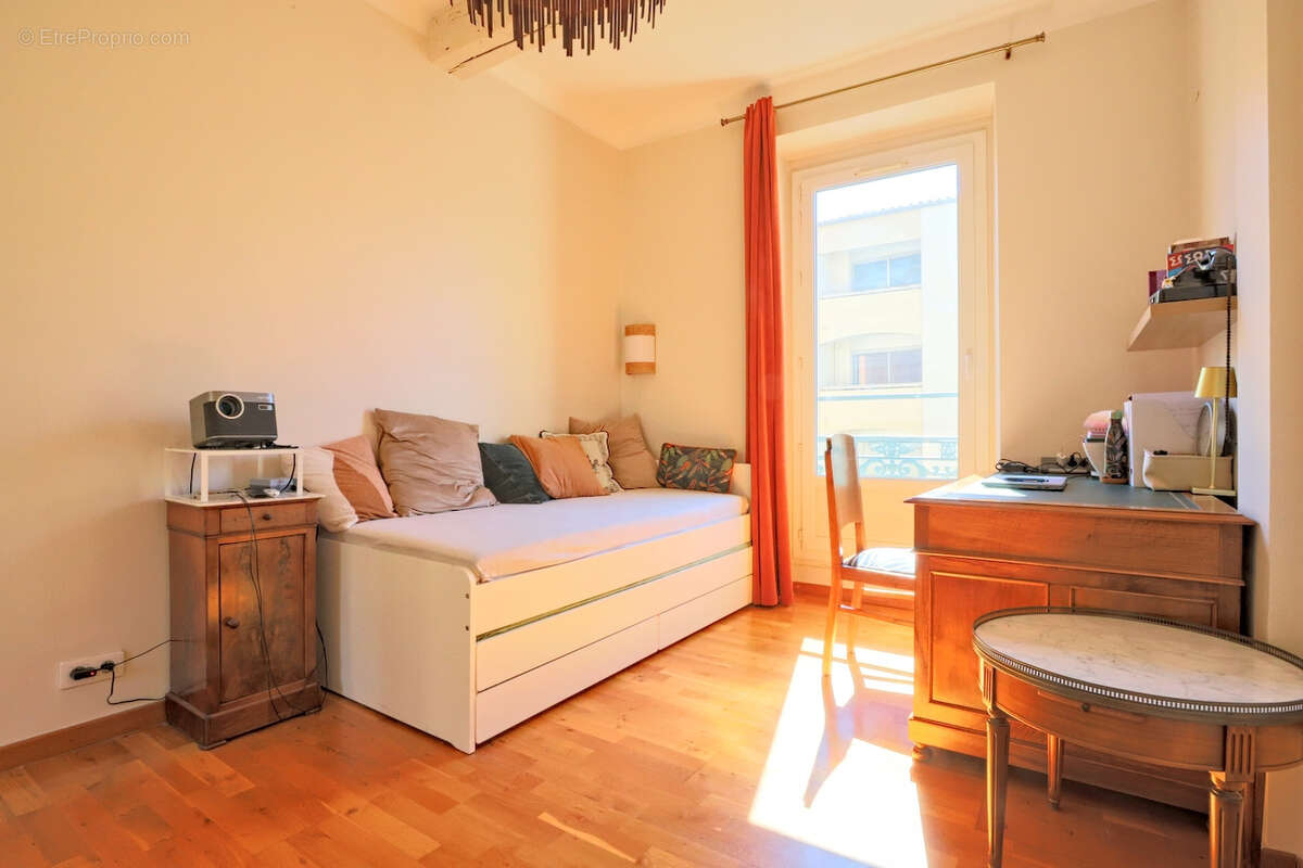 Appartement à HYERES