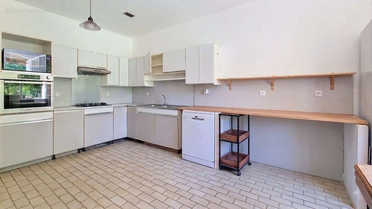 Maison 270 m² à Chateaurenard  - photo 5