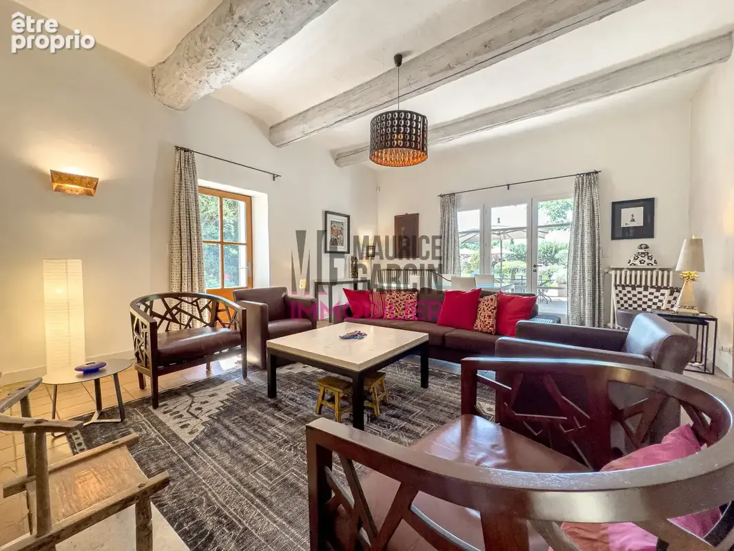 Maison 9 pièces 330 m² à vendre à Pernes-Les-Fontaines (84210) - photo 8