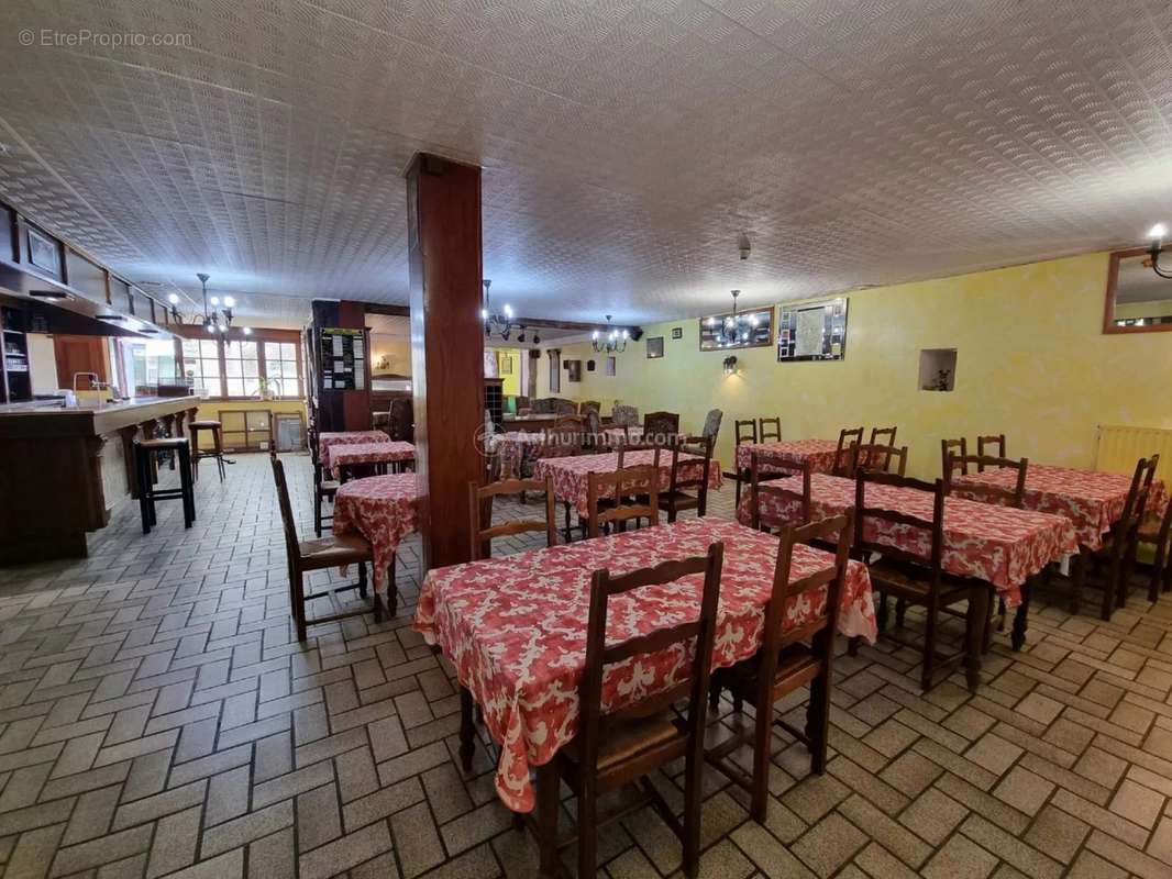 Appartement à BOURG-SAINTE-MARIE