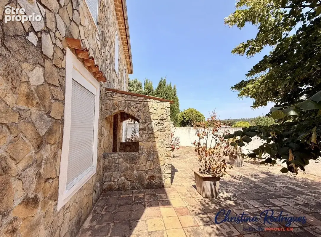 Lorgues villa t5 avec garage - photo 14