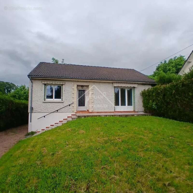 Maison à VARENNES-SUR-ALLIER