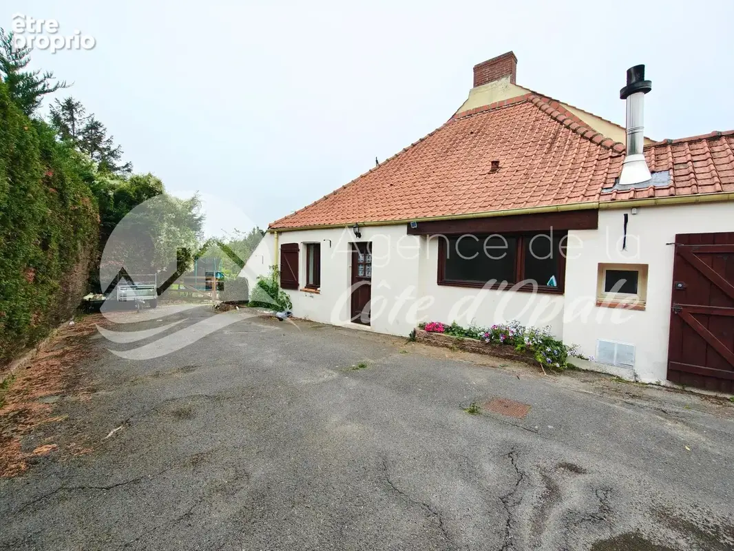 Maison à LA CAPELLE-LES-BOULOGNE