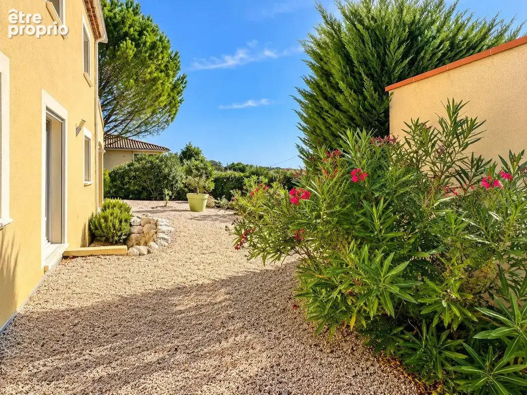Maison T6 206 m2 - garage jardin - photo 20