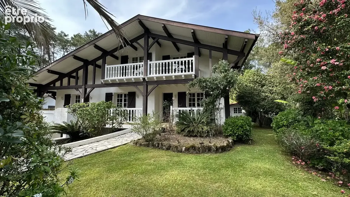 Maison landaise 220 m² avec piscine sur 3000 m²  7 pièces  calme absolu  sans vis-à-vis  fort potentiel - photo 3