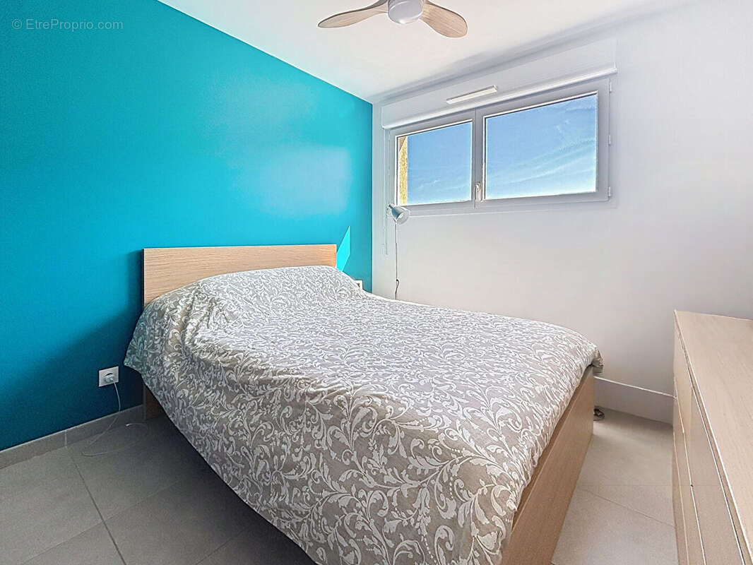 Appartement à LE PUY-SAINTE-REPARADE