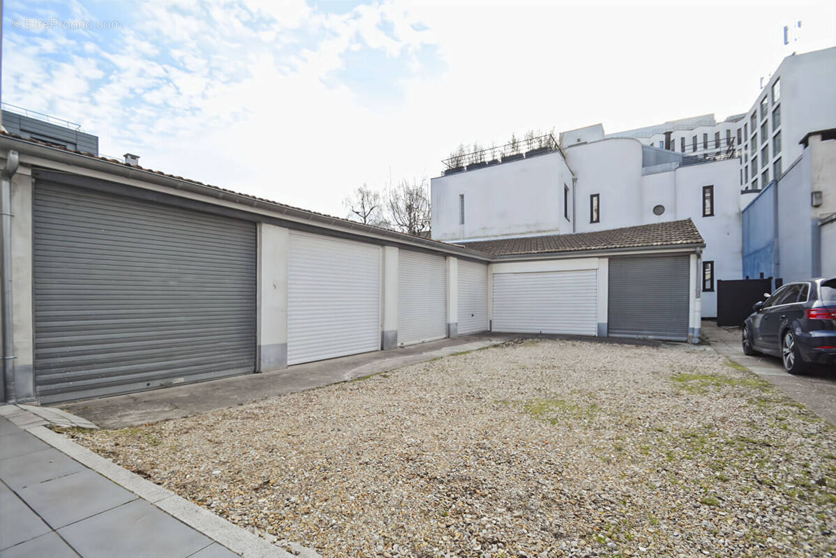 Autre à BOULOGNE-BILLANCOURT