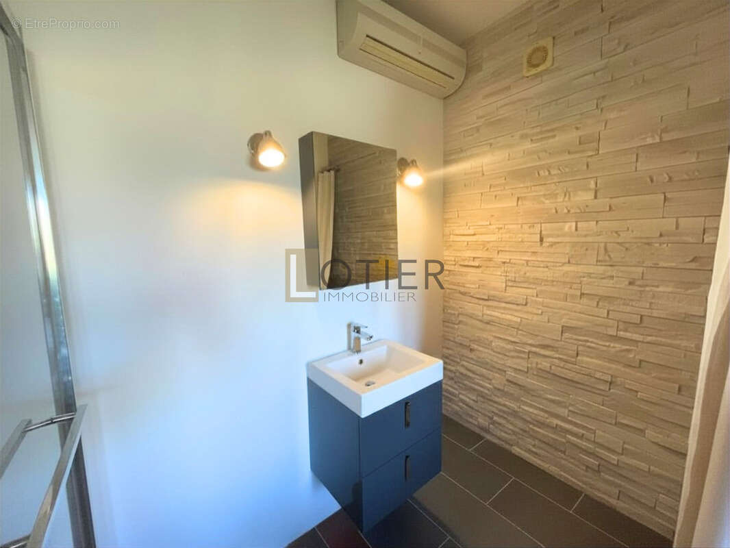 Appartement à CAPENDU