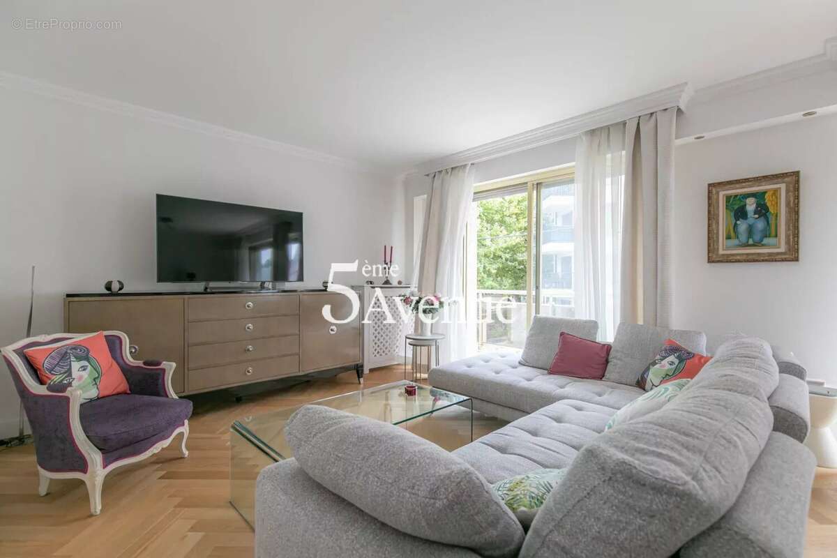 Appartement à SAINT-MAUR-DES-FOSSES