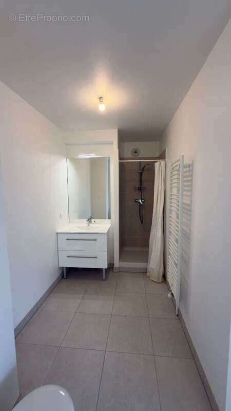 Appartement à VOISINS-LE-BRETONNEUX