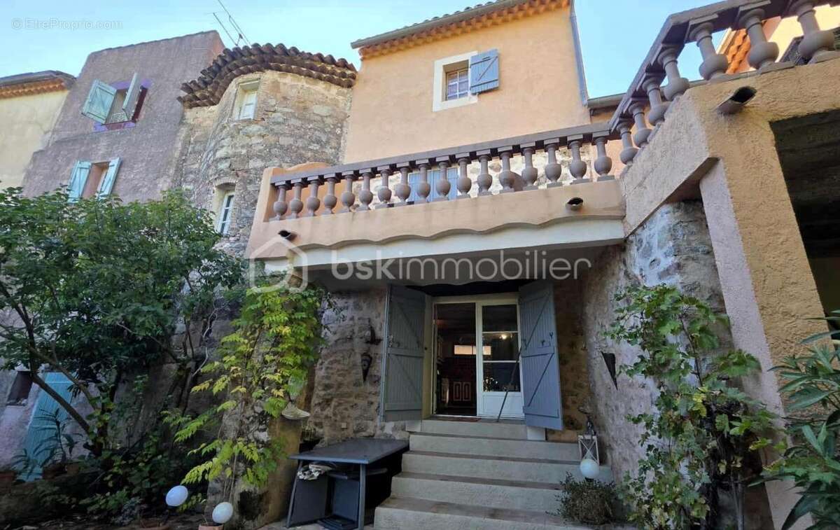 A Les Arcs (Var) - Maison de village avec jardin et garage - photo 11