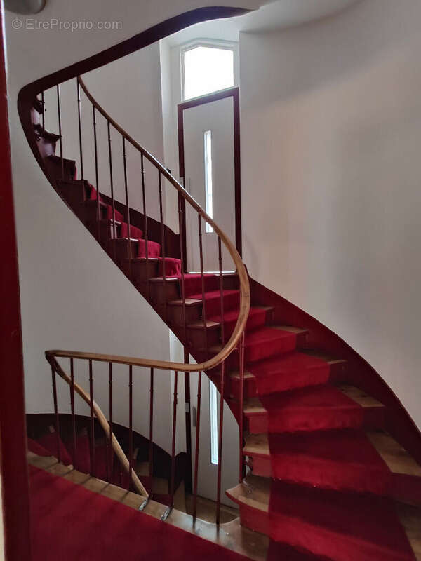Appartement à PARIS-7E