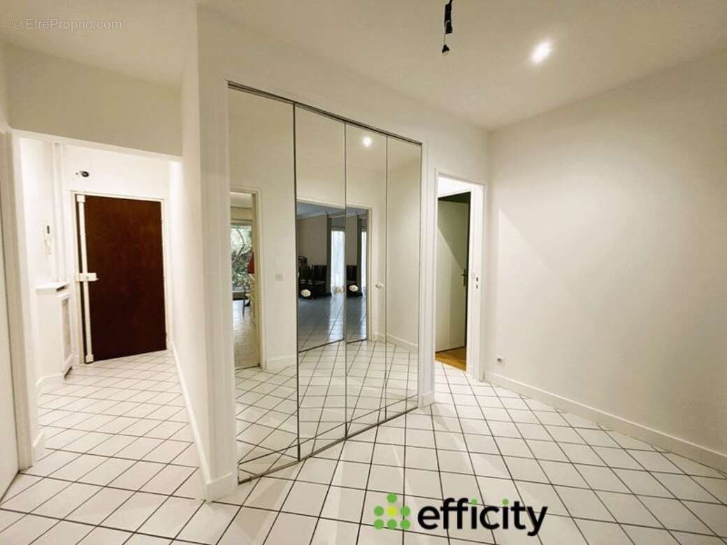 Appartement à SAINT-GRATIEN