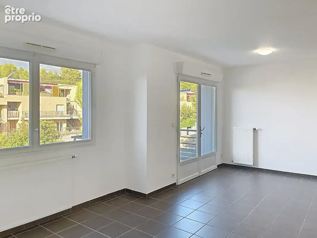 Villa Nimes 4 pièce(s) 81.03 m2 - photo 2