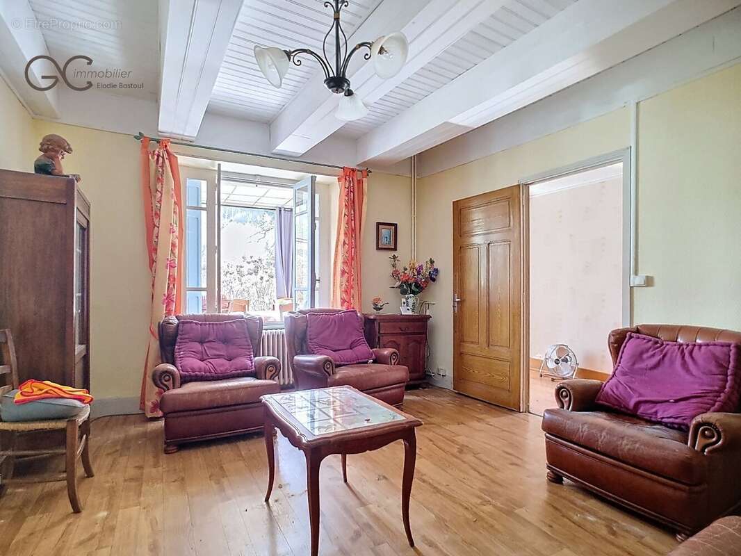 Maison à VERRERIES-DE-MOUSSANS