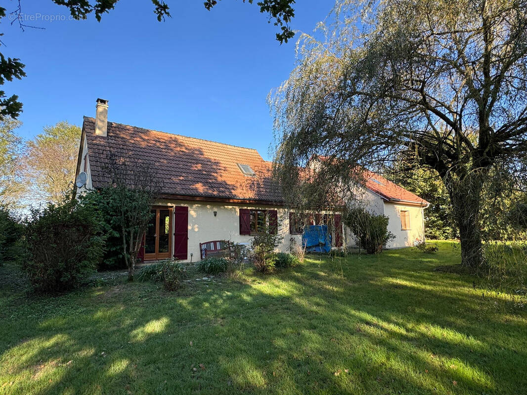 Maison à SAINT-PRIVE
