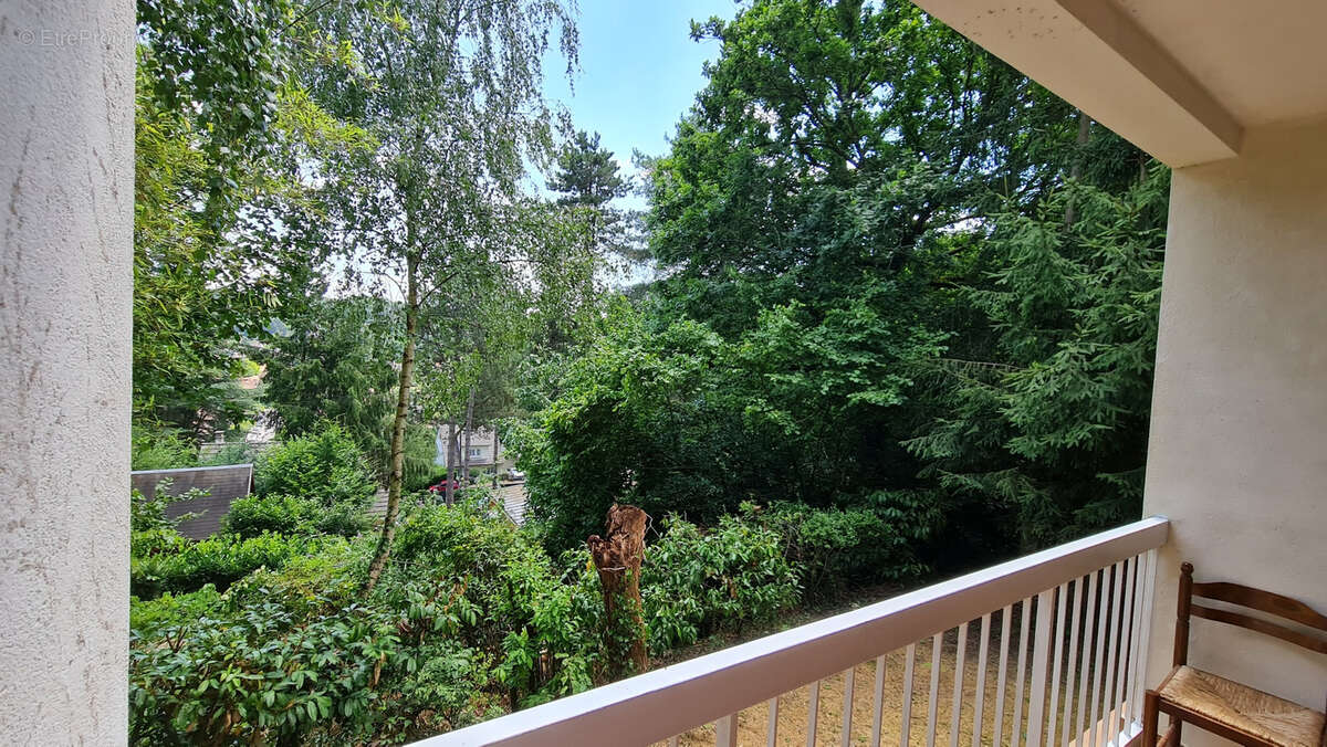 Appartement à BURES-SUR-YVETTE