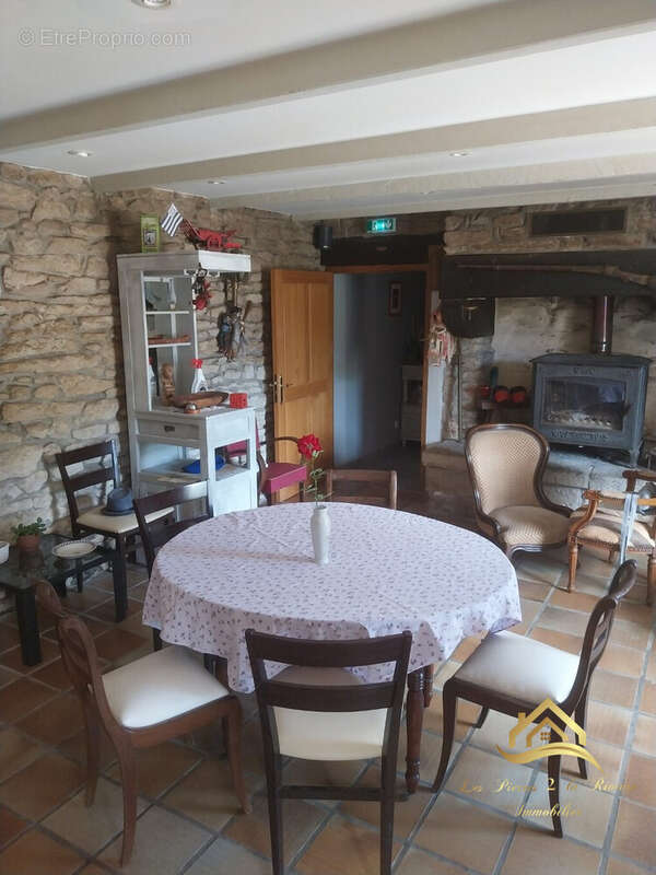 Maison à SAINT-EVARZEC