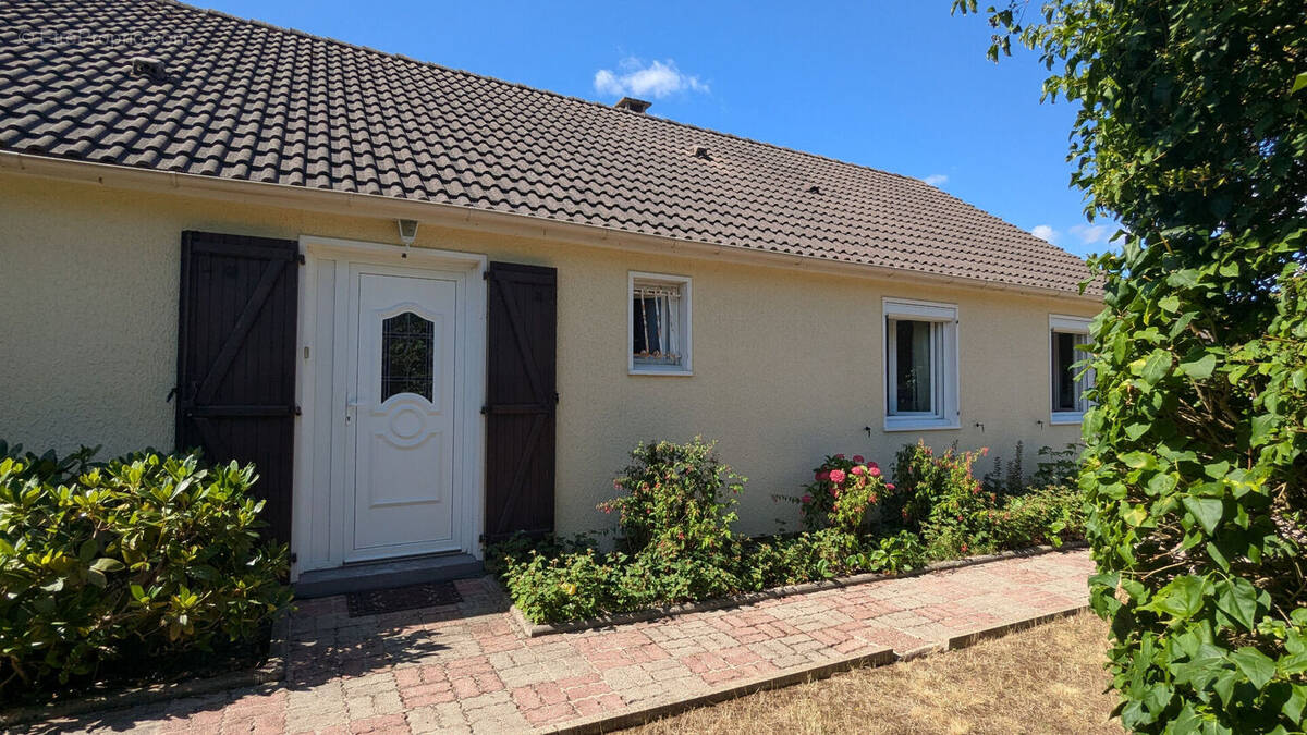 Maison à VAL-DE-REUIL