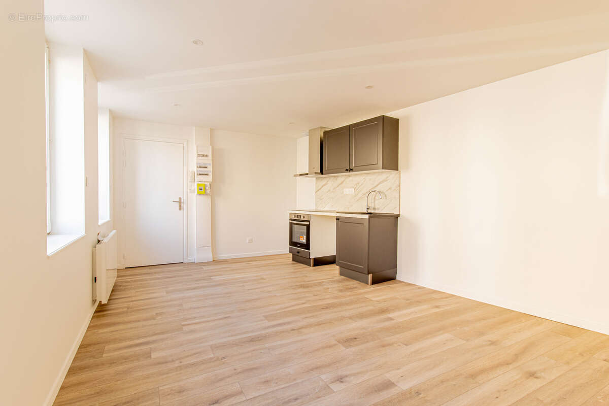 Appartement à CHARLEVILLE-MEZIERES