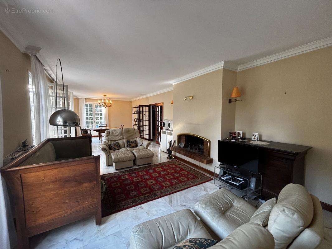 Maison à VILLEMOUSTAUSSOU