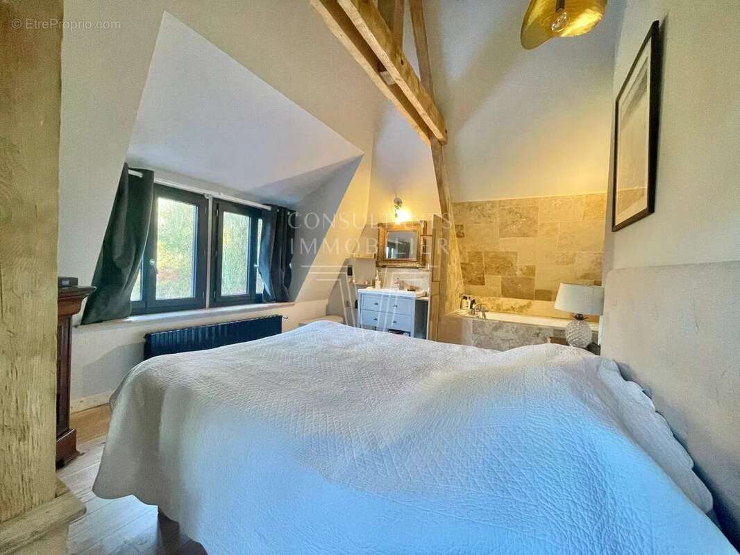 Maison à CORMEILLES