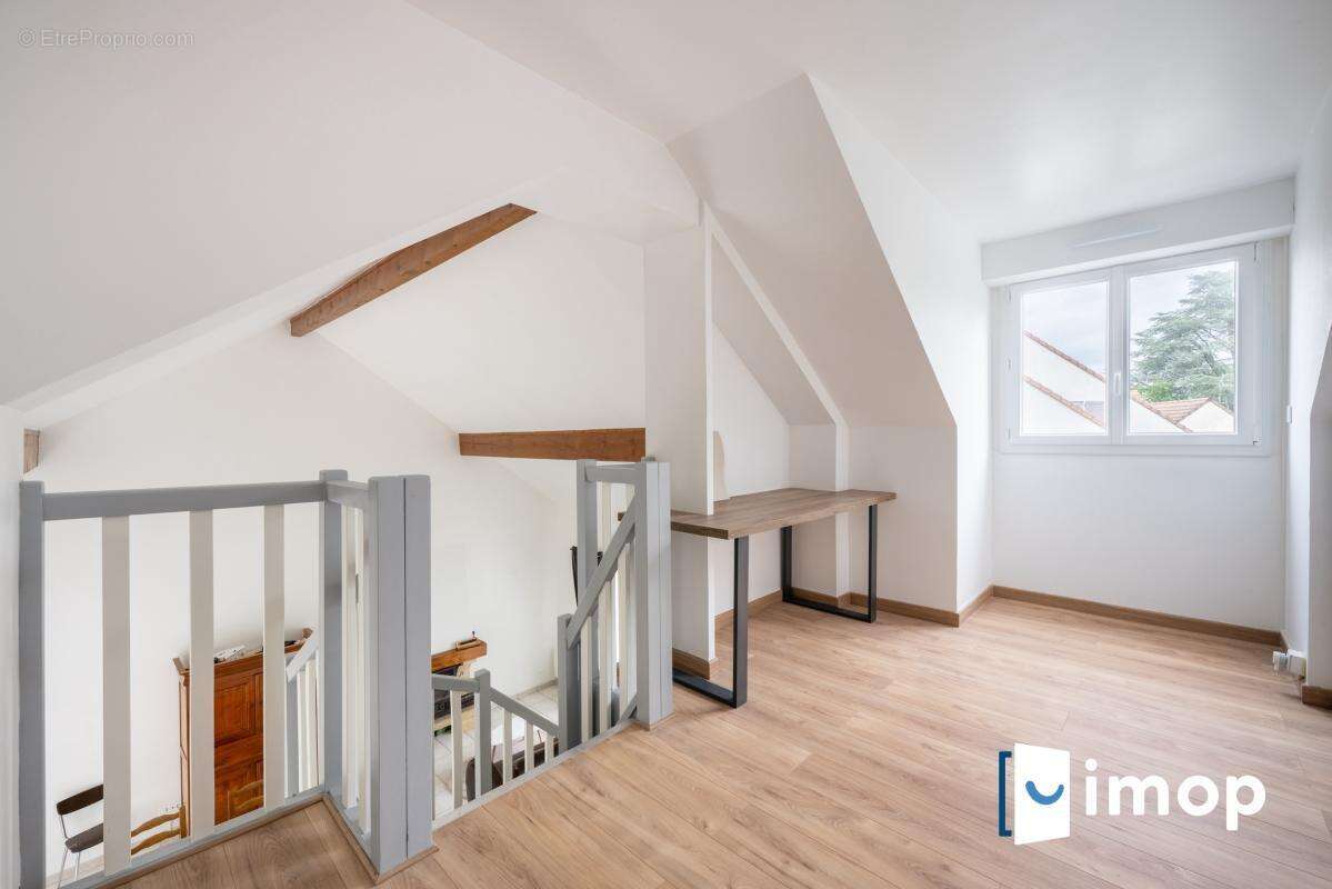 Maison à CERGY