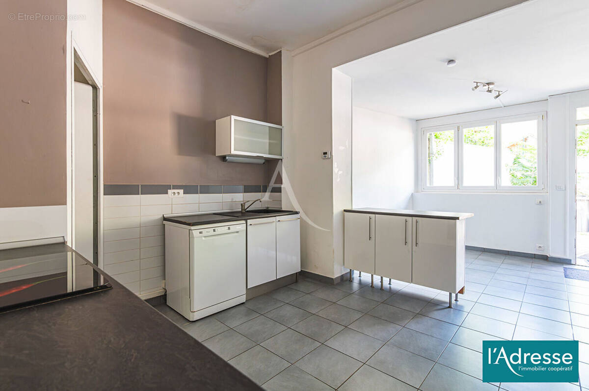 Appartement à NEUFCHATEL-SUR-AISNE