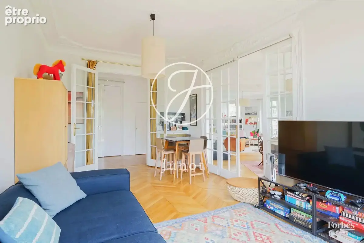 Paris 7e - SAINT DOMINIQUE / CHAMP DE MARS - Appartement - 7 pièces - 201,63m² - 202,80m² au sol - 4/5 chambres - Vues dégagées  - photo 22