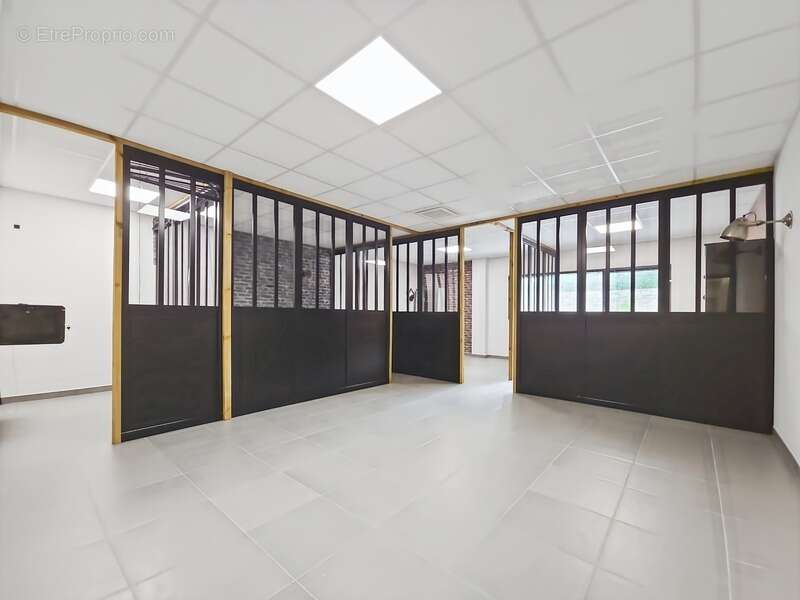 Sarrola-carcopino – baleone centre – pépinière de bureaux d'environ 342 m² - photo 6