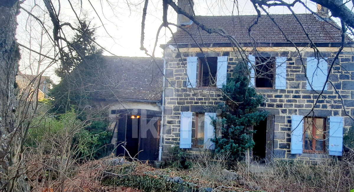 Maison à MAZAYE