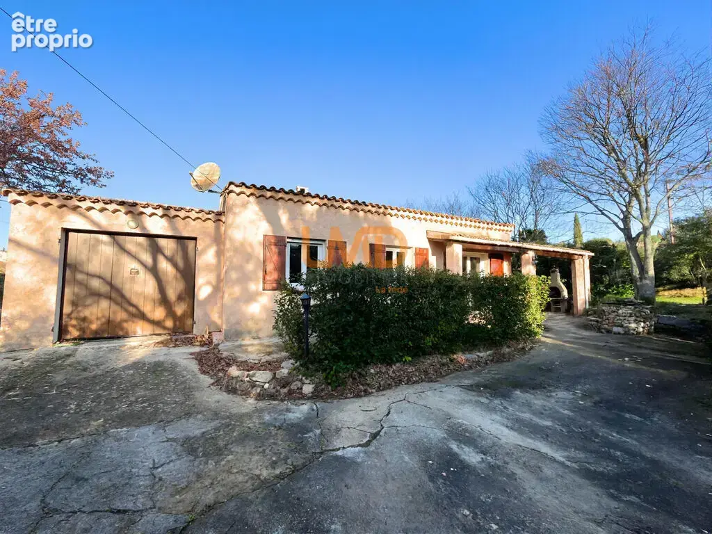 Lorgues – Plain-pied, terrain plat 1 350 m², garage - photo 4