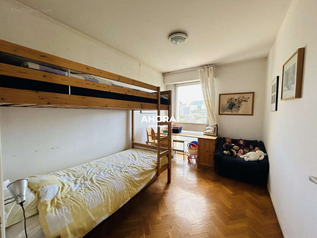 Appartement à MARSEILLE-9E