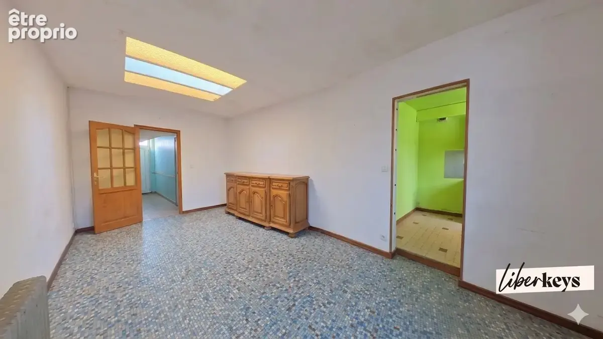 Maison de ville à renover - photo 3