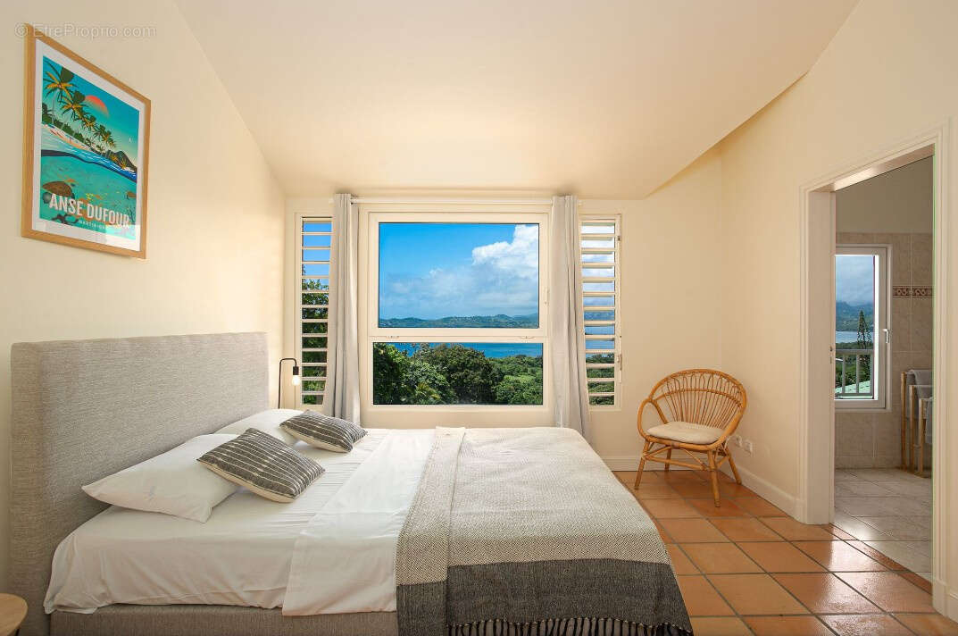 Villa de Prestige Piscine et Vue sur mer à 180o sur la Baie du Robert - photo 17