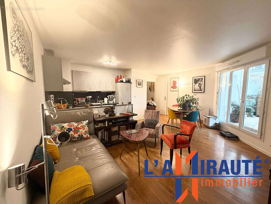 Appartement à SARTROUVILLE