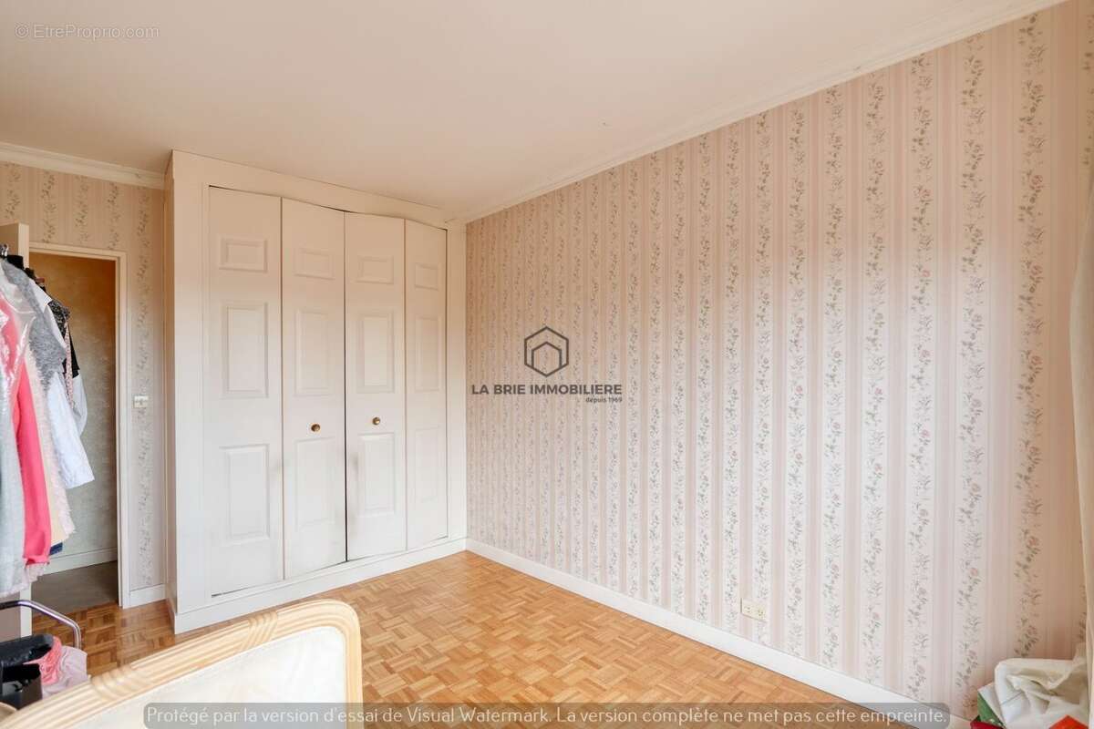 Appartement 80 m² à Villecresnes  - photo 9