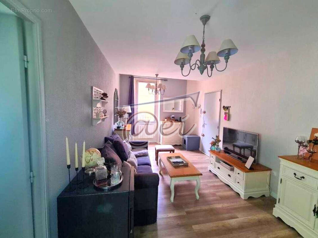 Appartement à ROQUEVAIRE