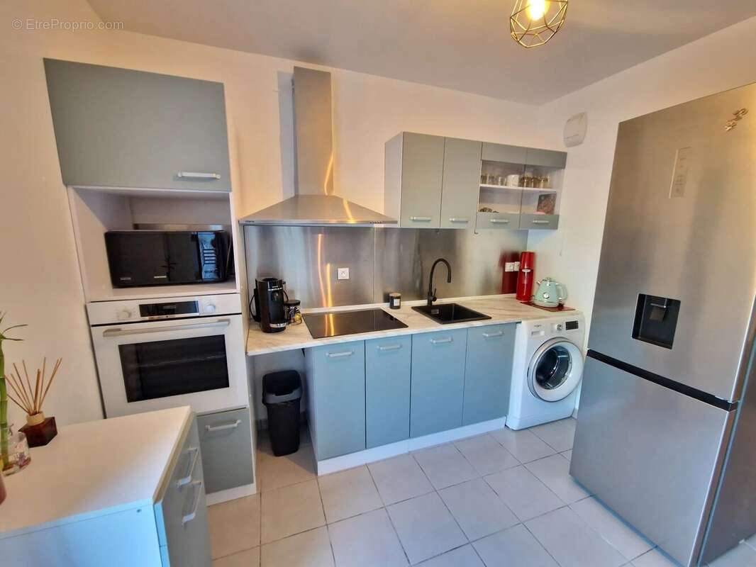 Appartement à ROQUEFORT-LES-PINS