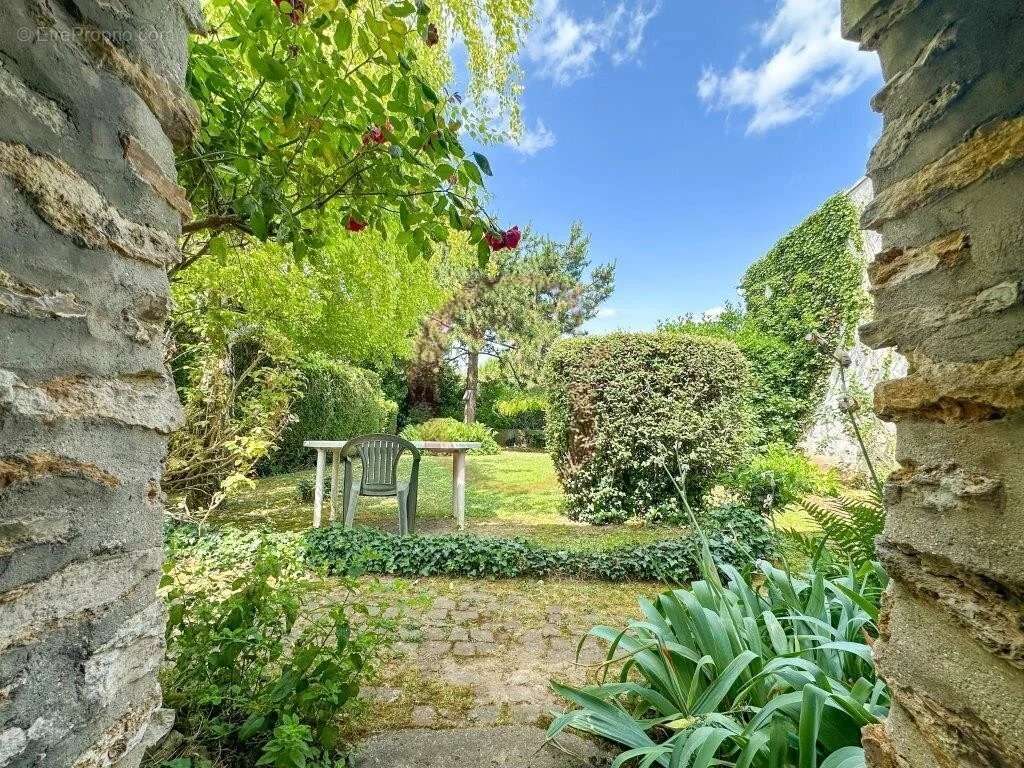 Maison à L'HAY-LES-ROSES