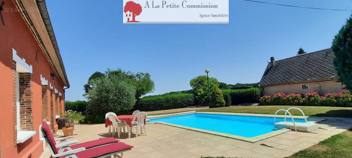 Maison à FONTAINE-LA-GUYON