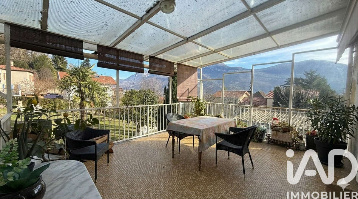 Photo 3 - Maison à VEUREY-VOROIZE