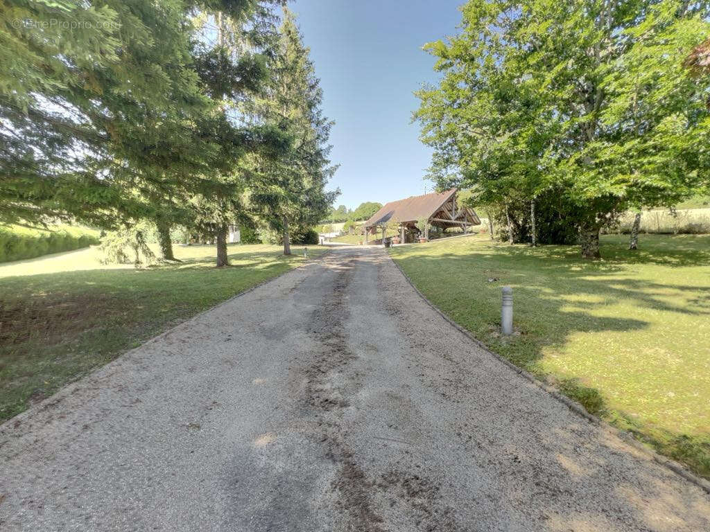 Maison à SAINT-AUBIN-CHATEAU-NEUF