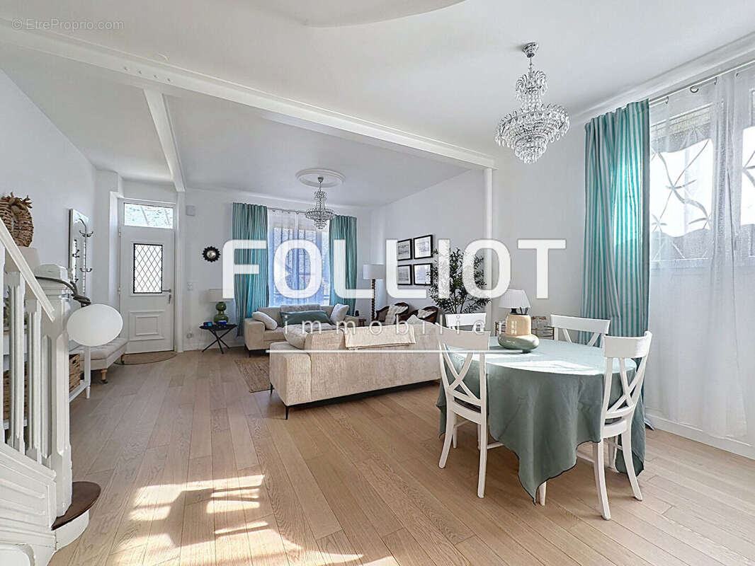 Maison familiale de 7pièces à vendre à Saint-Pair-sur-Mer, exposée plein sud - photo 4